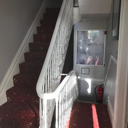 The Claire Michelle Hotel Blackpool Bagian luar foto