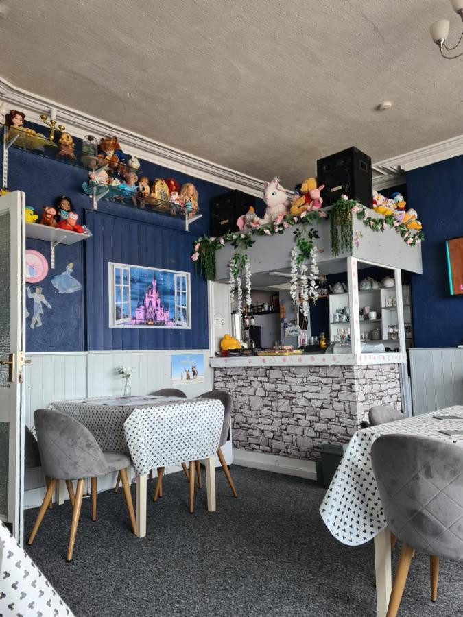 The Claire Michelle Hotel Blackpool Bagian luar foto