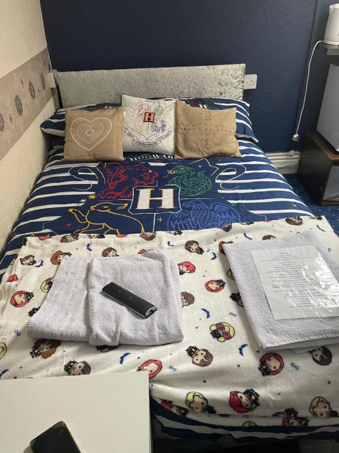 The Claire Michelle Hotel Blackpool Bagian luar foto